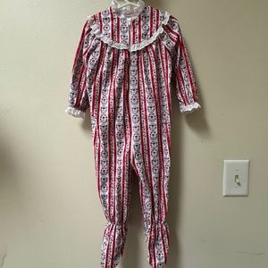 Vintage Style Footie PJs with Ruffles. Tyrolean Flannel Hearts. 18 mos.